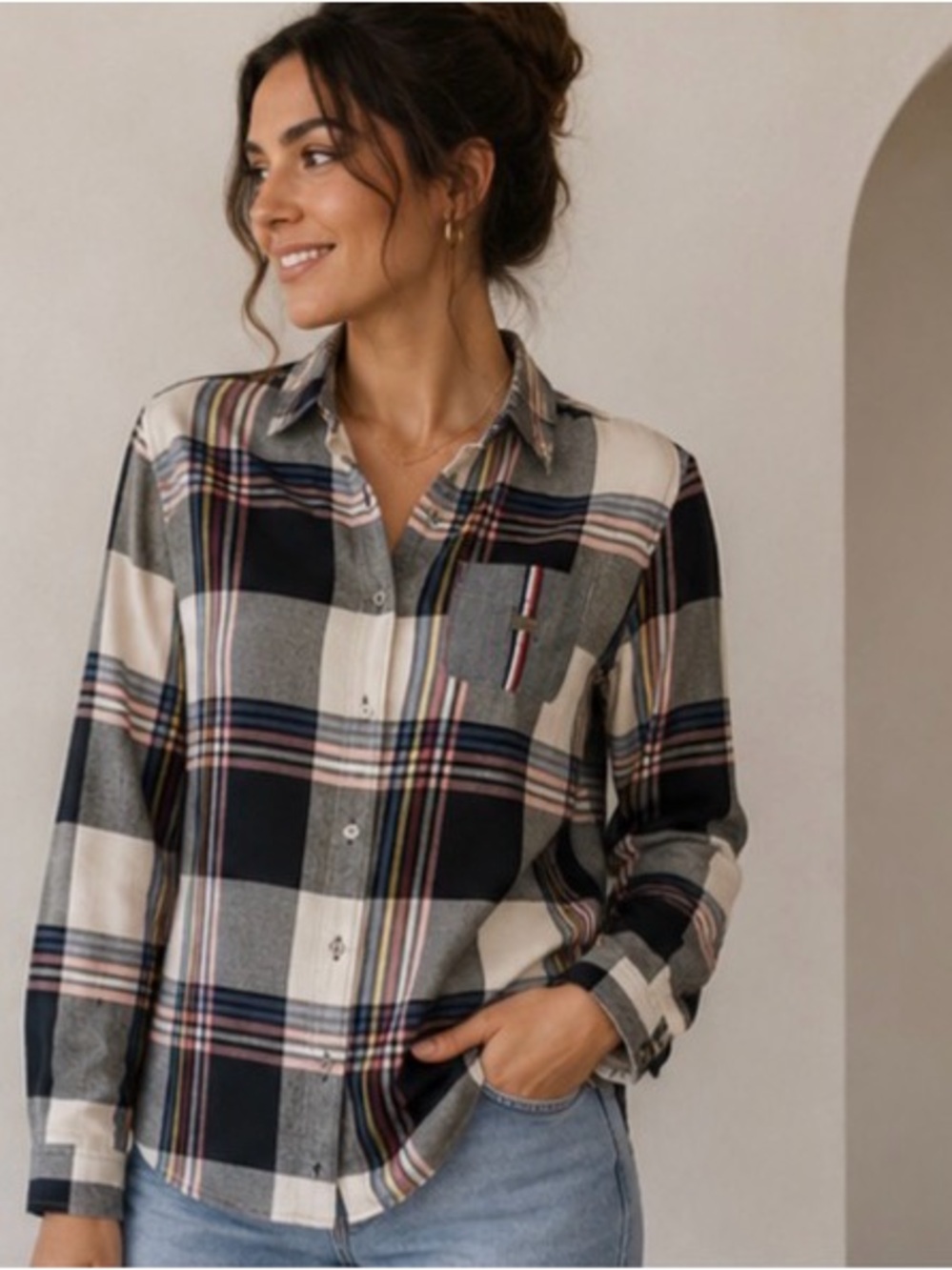 TOMMY HILFIGER PLAID BUTTON DOWN ROLL TAB TOP